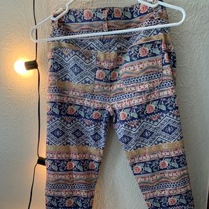 Pattern pants